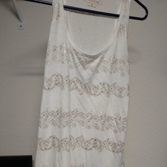 Maurices Tops - Maurices white with gold foil tank.